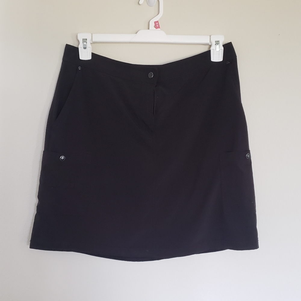 Black sports skort
